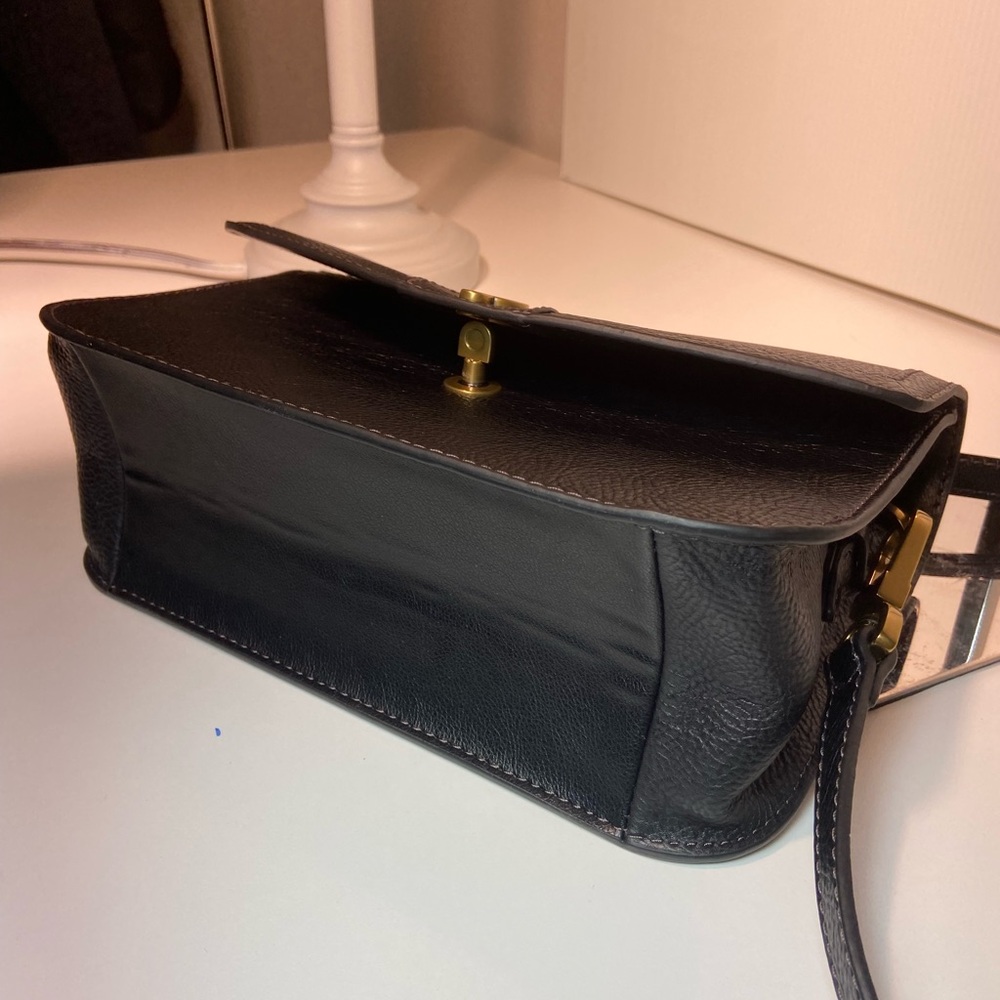 💝 Fossil Ainsley Crossbody Black Leather Turnlock Bag NWT - Picture 13 of 16